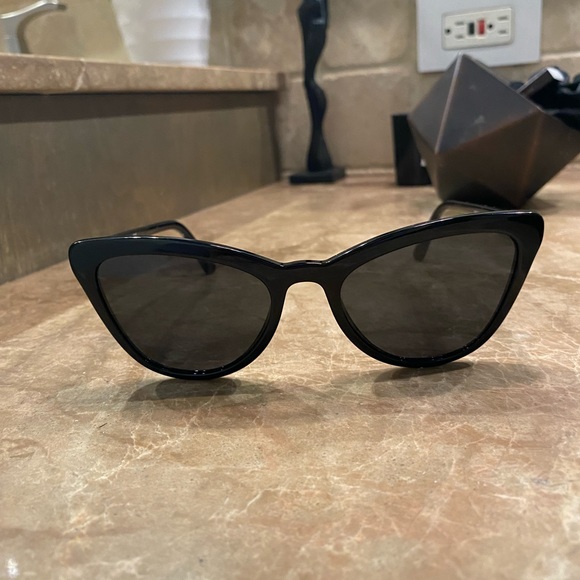 Prada cat eye sunglasses, new with case and cleaning cloth, SPR01V - Picture 5 of 7